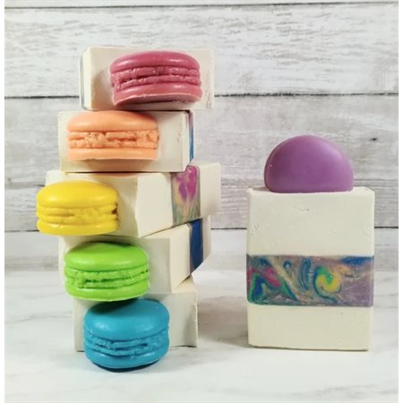 BLACKBERRY MANGO MACARON SOAP